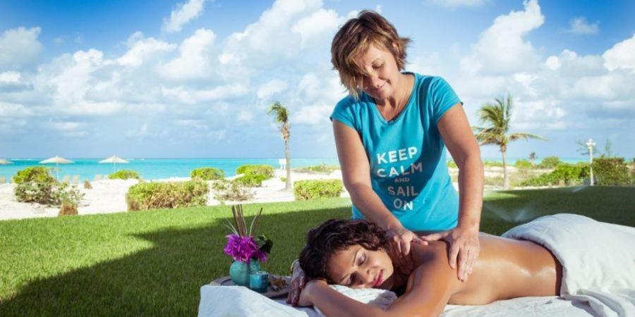 The Tuscany On Grace Bay Exterior foto